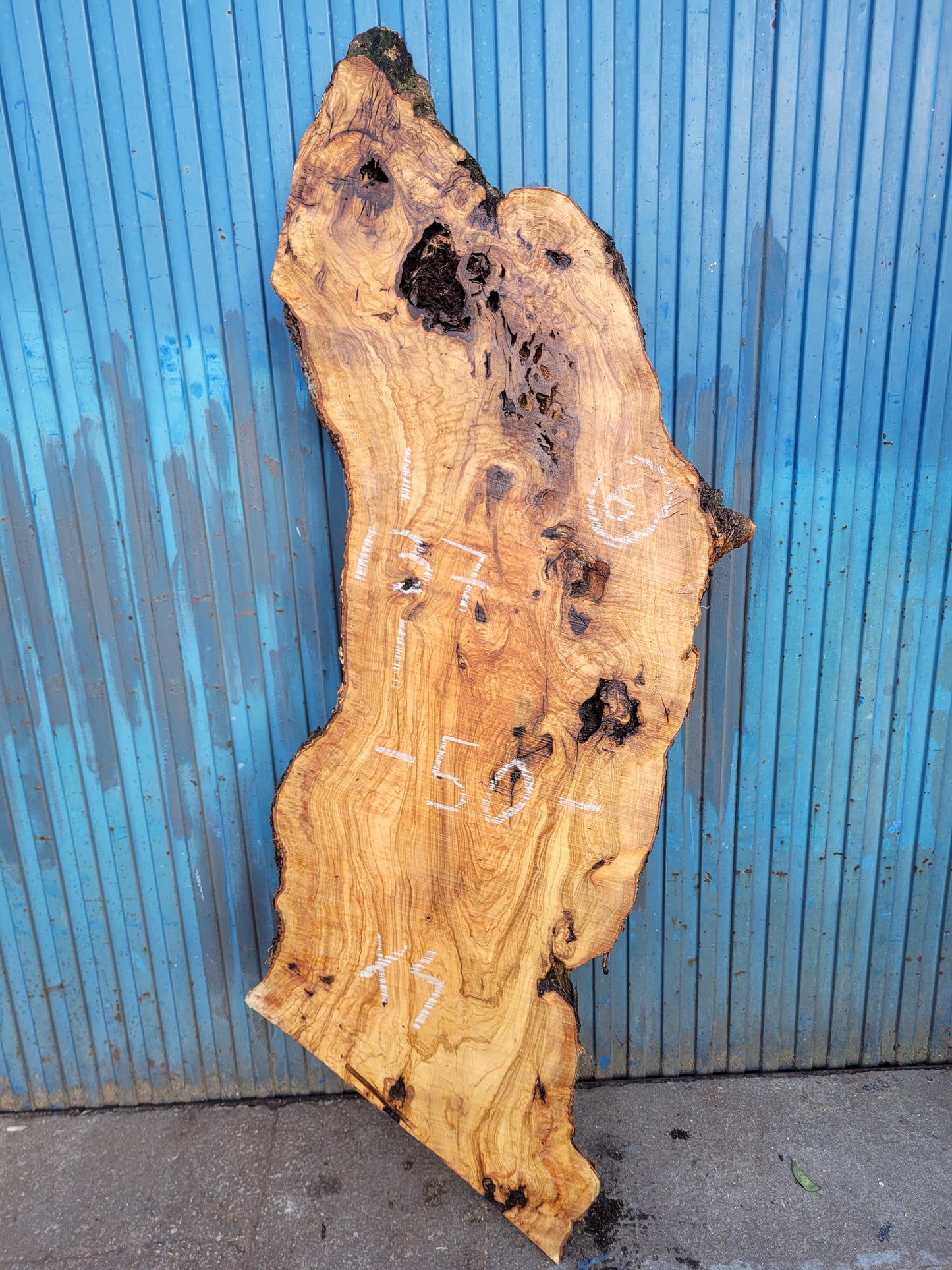 Tablón olivo Premium X4 137cm 50cm 6 cm