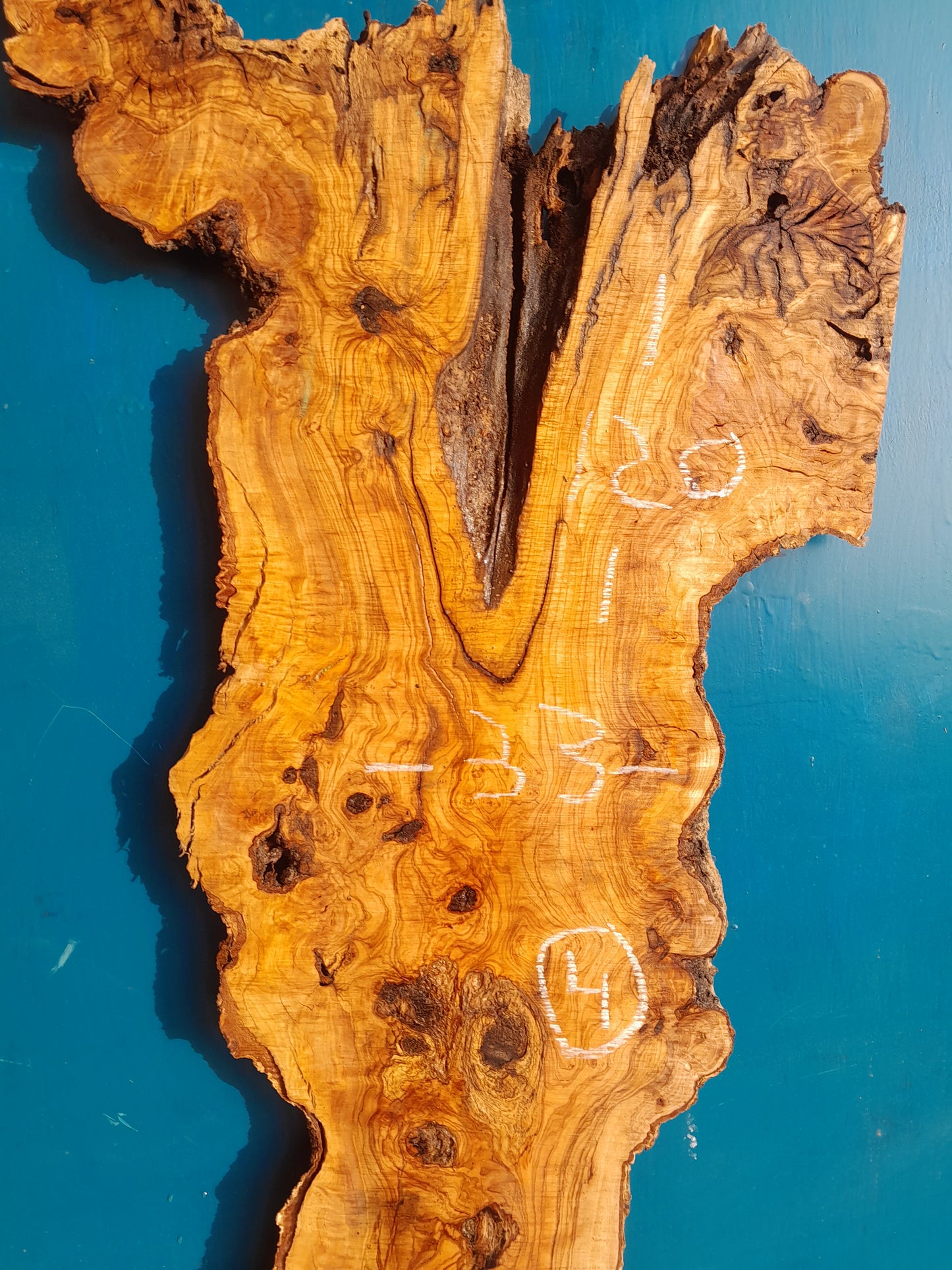 Tablón olivo A1 120cm 33cm 4 cm