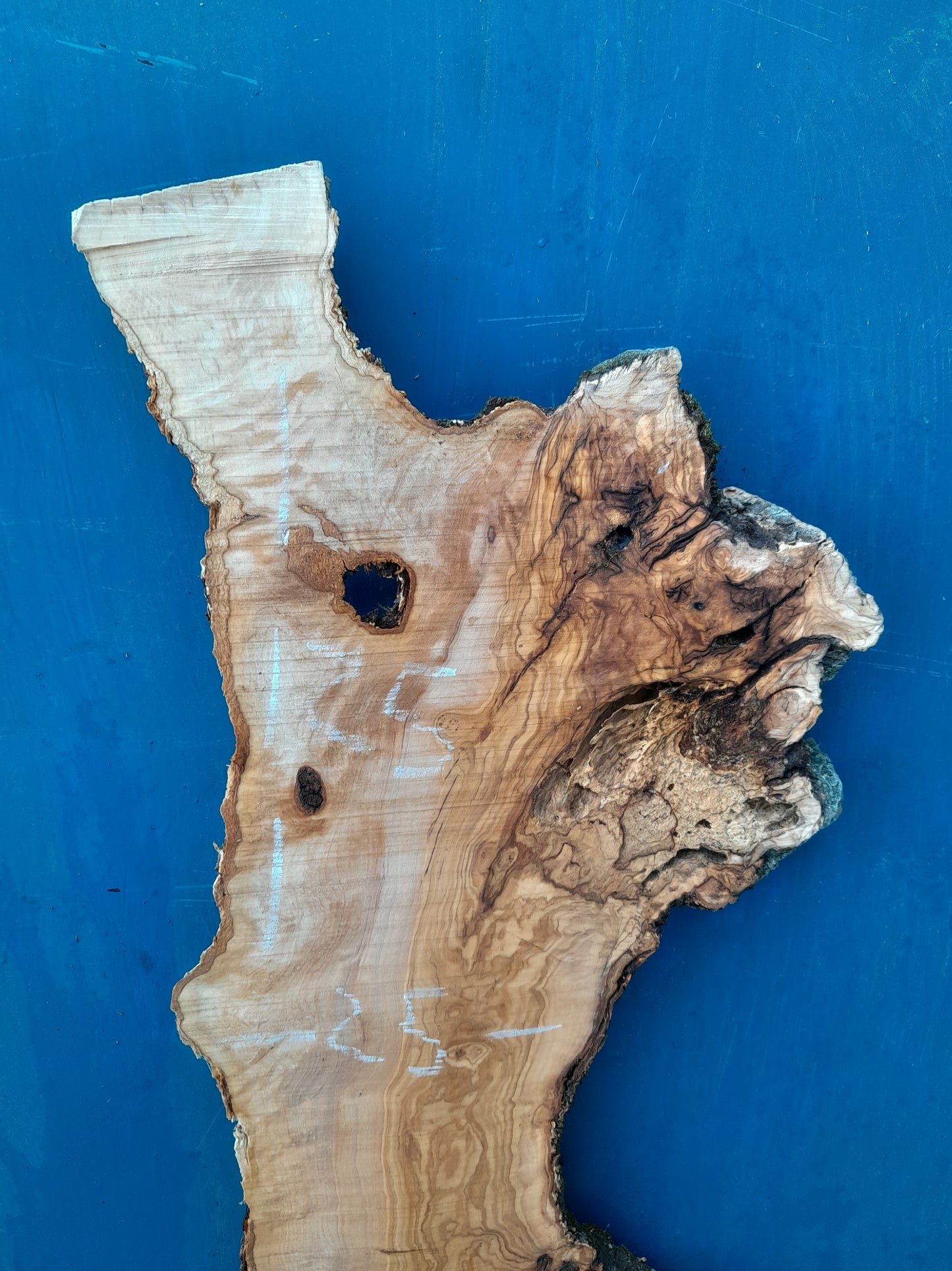 Tablero de olivo A9 125cm 34/25cm 4cm