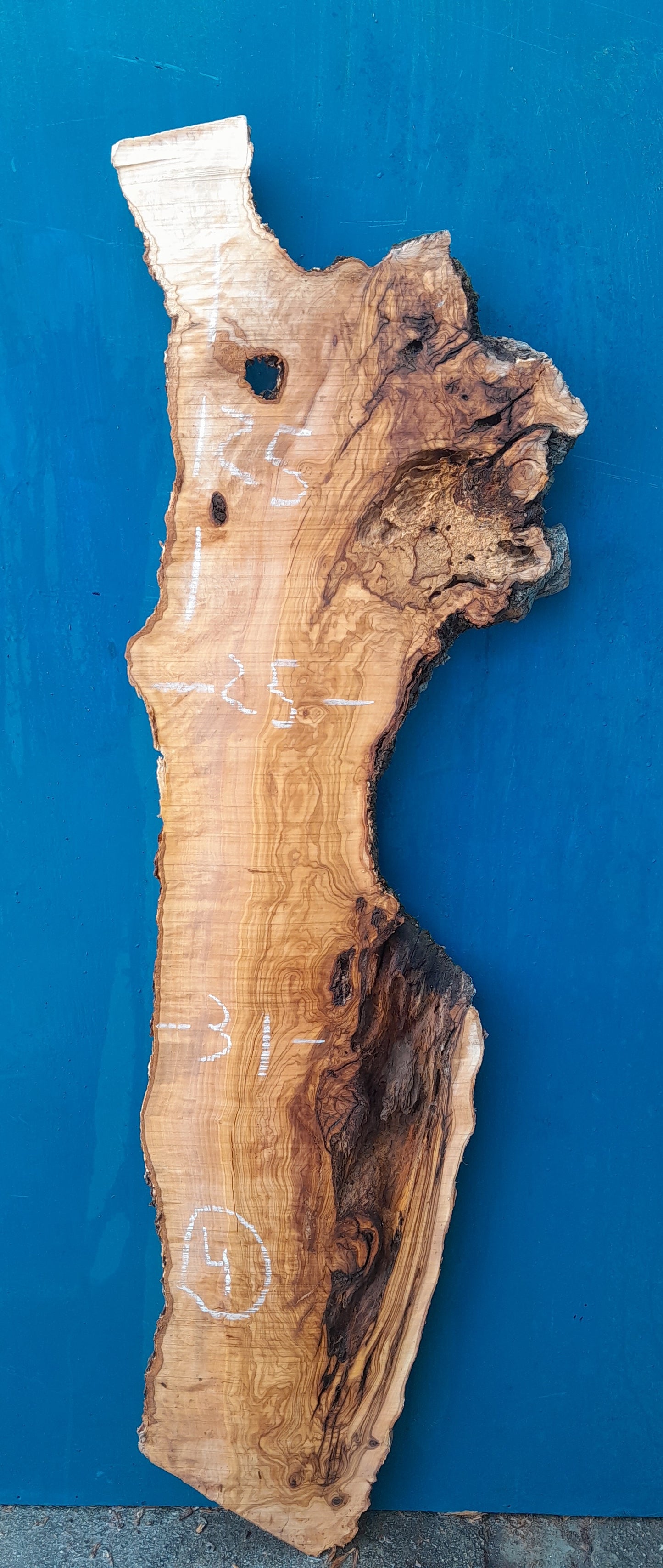 Tablero de olivo A9 125cm 34/25cm 4cm