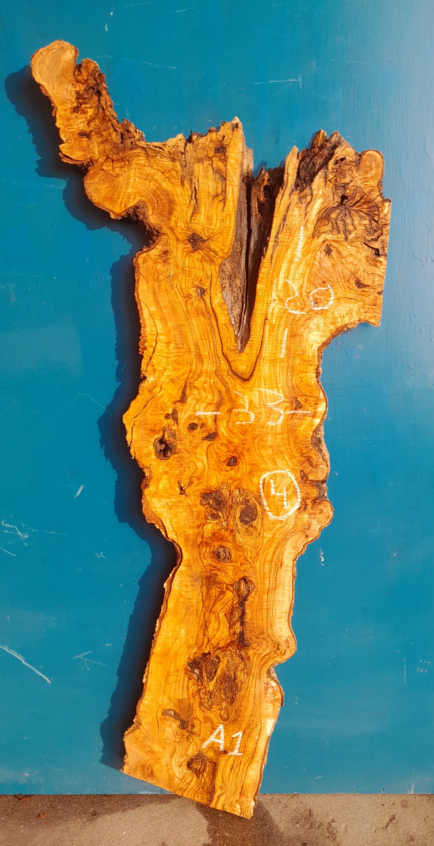 Tablón olivo A1 120cm 33cm 4 cm